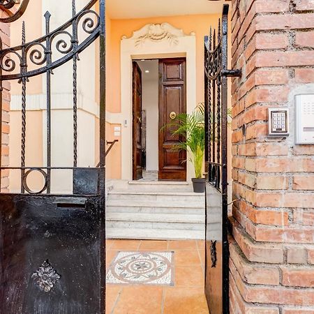Villa Chiara - A New Luxury Star Is Born In Rome! מראה חיצוני תמונה